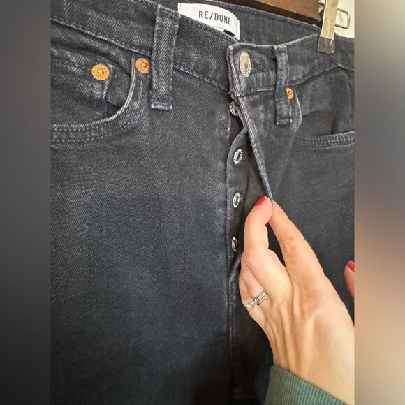 Re/Done 80’s Slim Straight Leg Jean in Jet Black - Picture 6 of 11